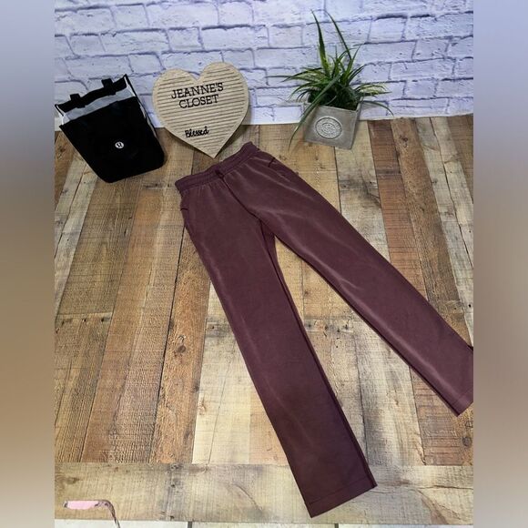 Lululemon Brushed Softstreme Split-Hem High-Rise Pant
Red Merlot - Picture 2 of 14